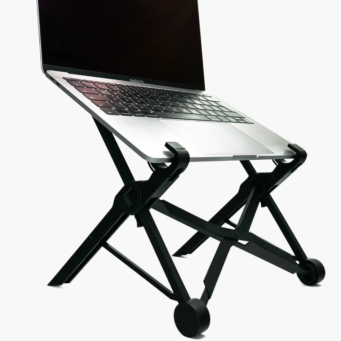 Nexstand K2의 열린 하부와 좌우 지지 프레임