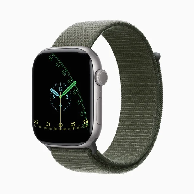 Apple Watch Series 11 스페이스 그레이 본체와 녹색 밴드
