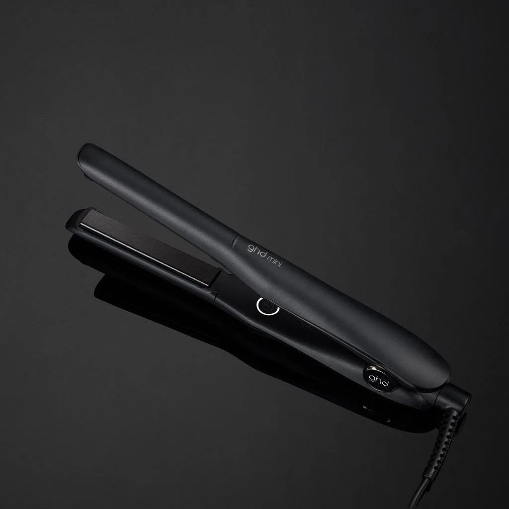 ghd Mini15mm 공식 제품의 좁은 열판과 둥근 몸체