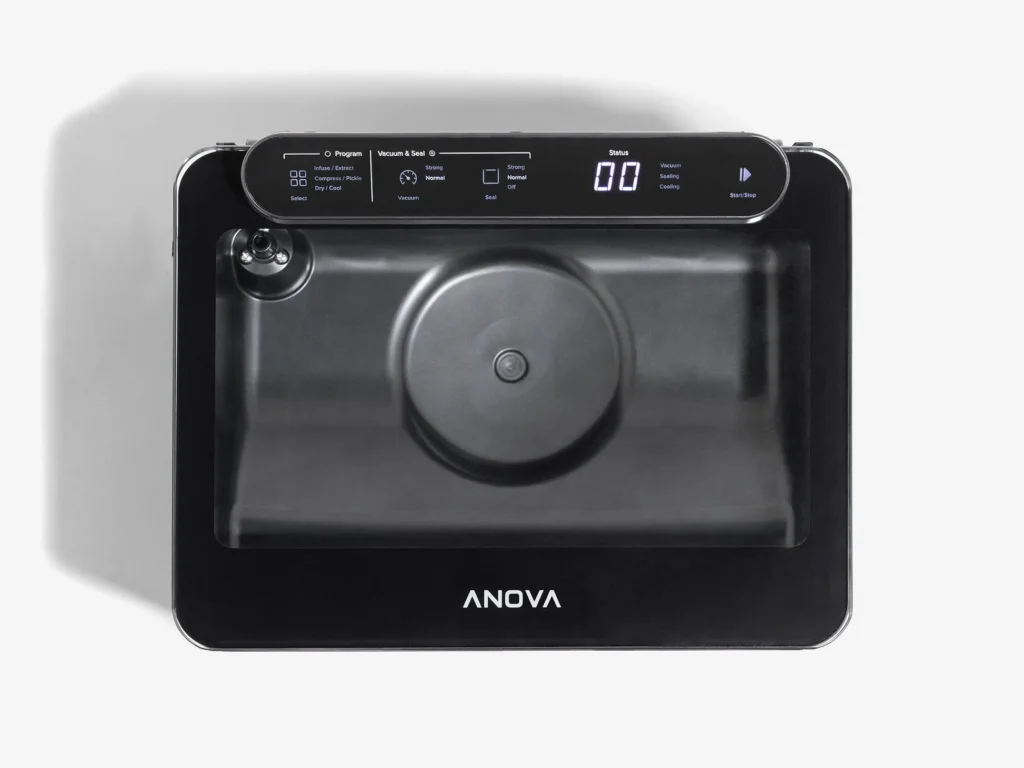 Anova Precision Chamber Vacuum Sealer의 내부 챔버와 실링 부위