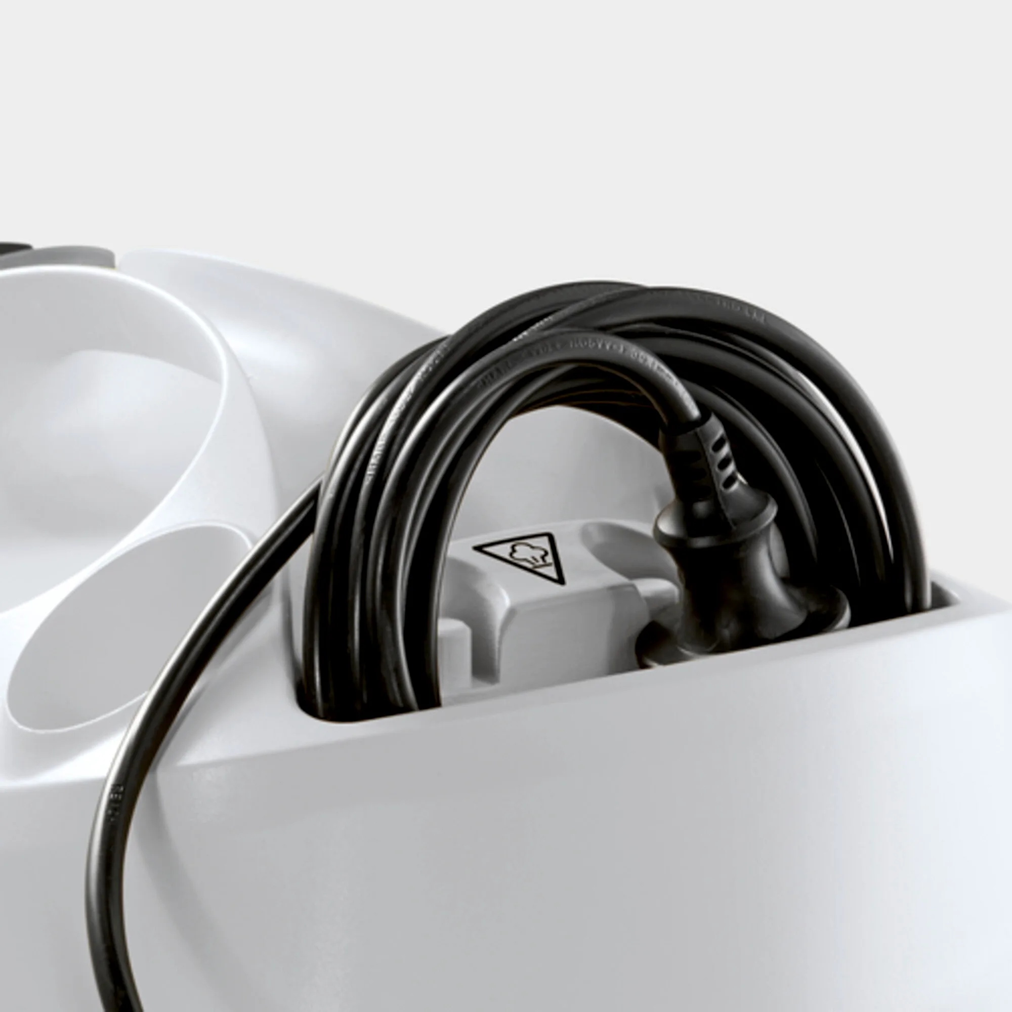 Kärcher SC 4 EasyFix 본체의 코드 수납부